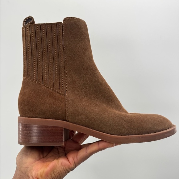 Dolce Vita Farlin Chelsea leather Bootie boots shoes 9.5M - Picture 1 of 7